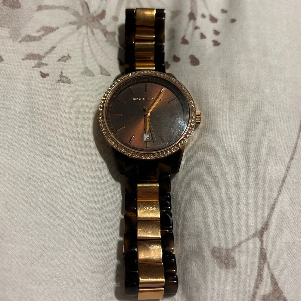 Michael Kors Tortoise Shell Watch - Picture 2 of 3
